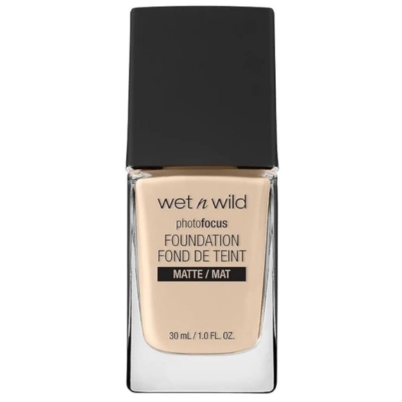 🦋$4 ~ Wet n Wild Photofocus Foundation ~ ‘Soft Ivory’ ~ Matte Finish ~ NEW - Picture 3 of 12